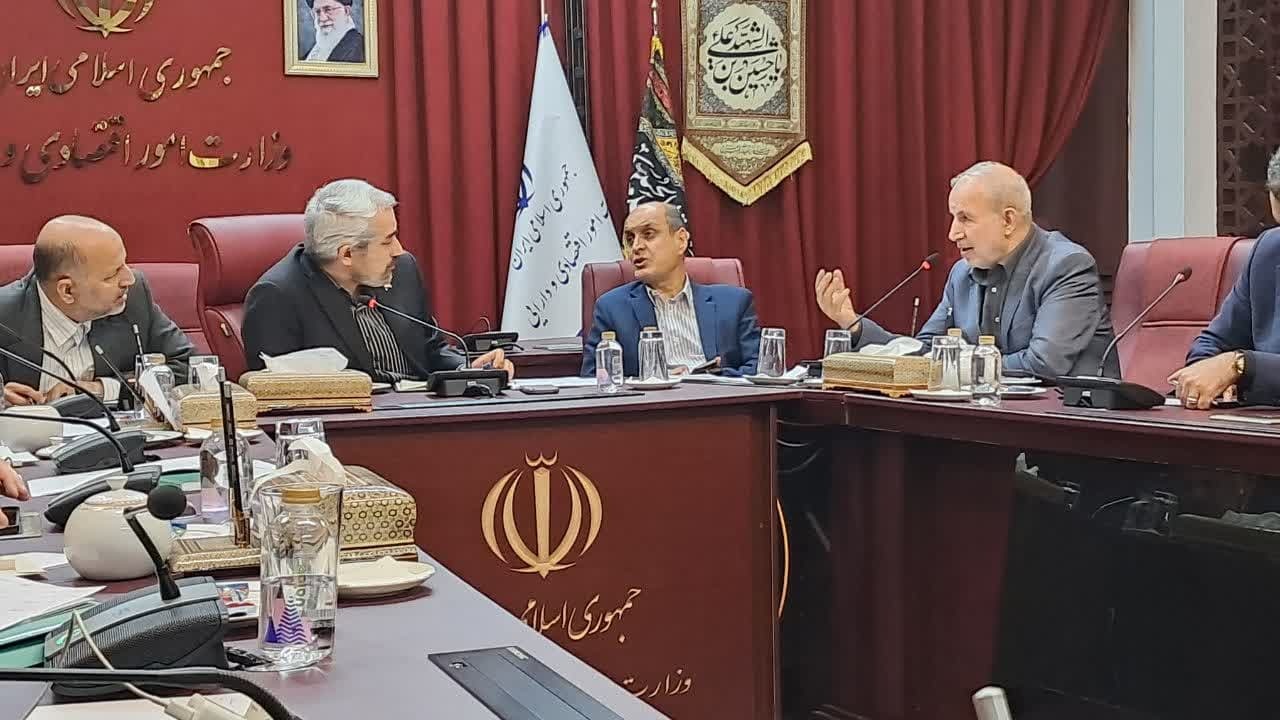 سیاست‌های بانکی برای حمایت از تولید در گیلان بازنگری شود