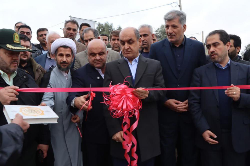 توسعه واقعی به پاسخگویی مسئولان و در کنار مردم بودن شکل می گیرد