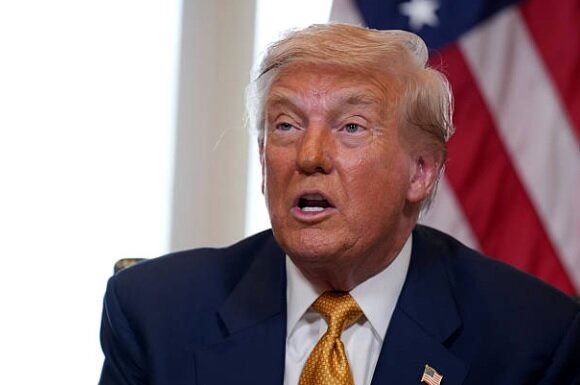 ترامپ : من فقط یک تکه یخ سرد می خواهم " گرینلند!"