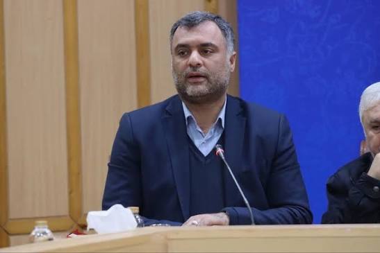 محدودیت تردد خودروهای مناطق آزاد کارشکنی خودروسازان است
