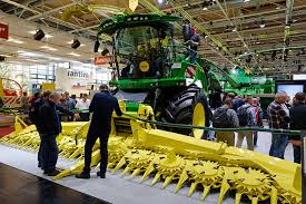نمایشگاه تخصصی کشاورزی و  ماشین آلات در گیلان افتتاح شد