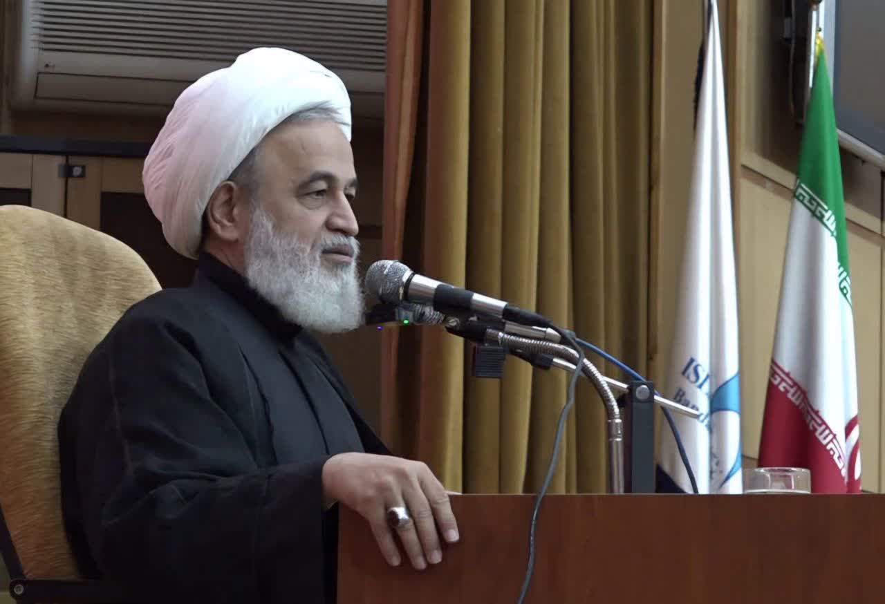 رسالت دانشگاه ترویج اندیشه های بنیادین دین است