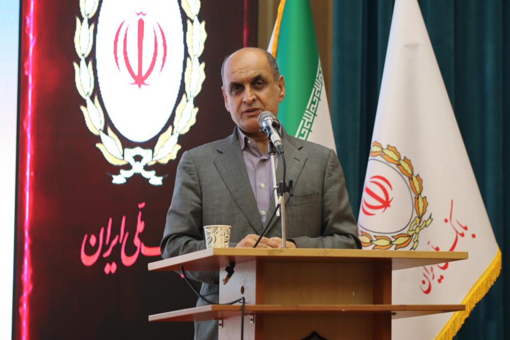 تسهیلات بانکی به سمت تولید و اقتصاد واقعی هدایت شود 