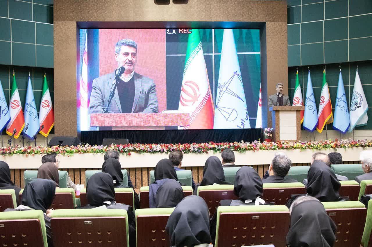 وکلا هر پرونده ای را قبول نکنند