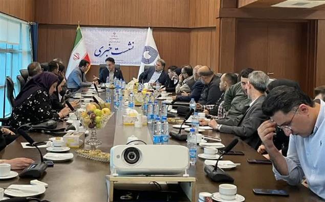پروانه کاربرد نشان استاندارد به مجتمع فولاد گیلان اعطا شد
