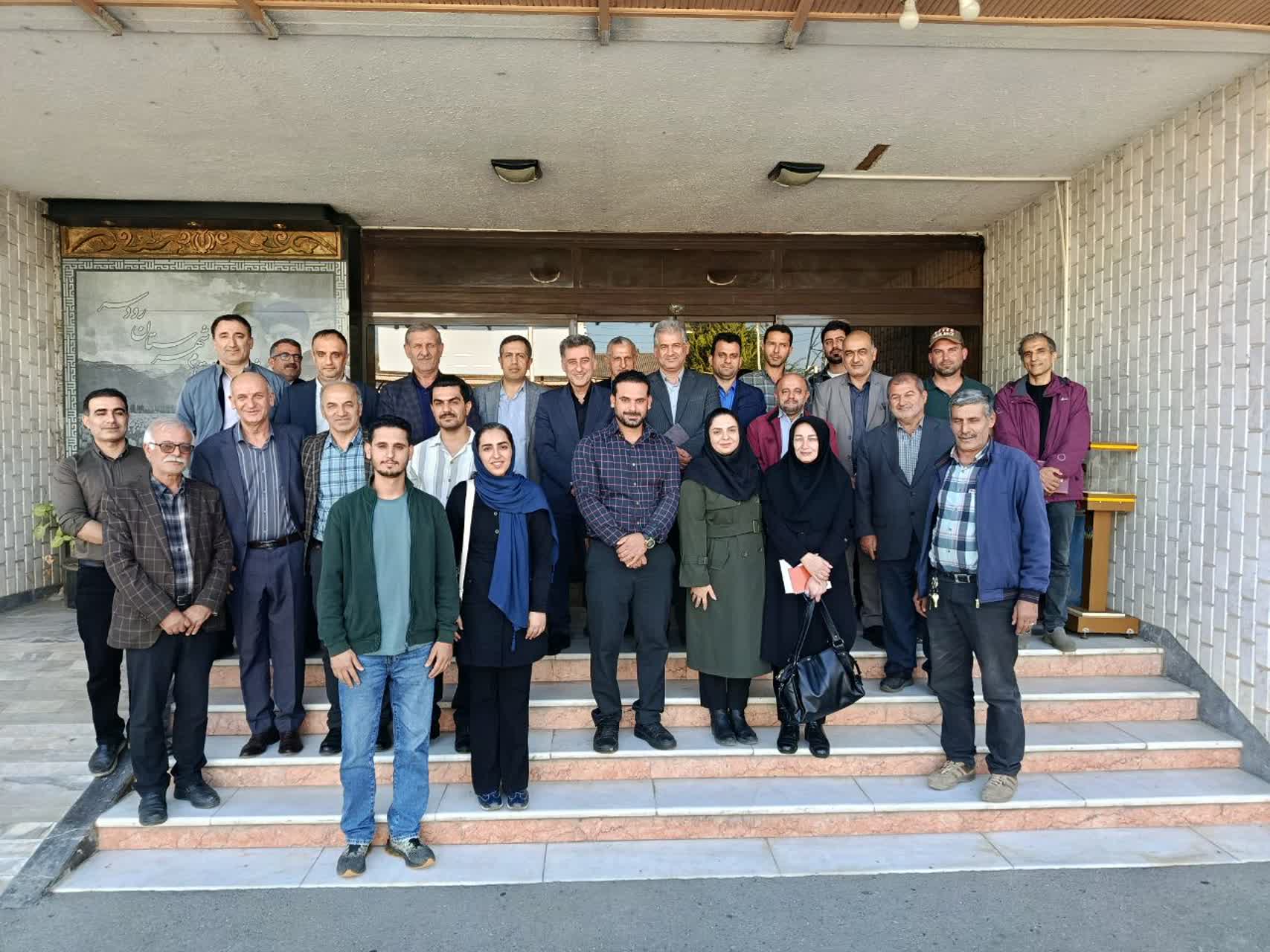 عدم همراهی بانکها موجب چالش برای عاملان توزیع کود کشاورزی است